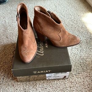 Brand new ariat